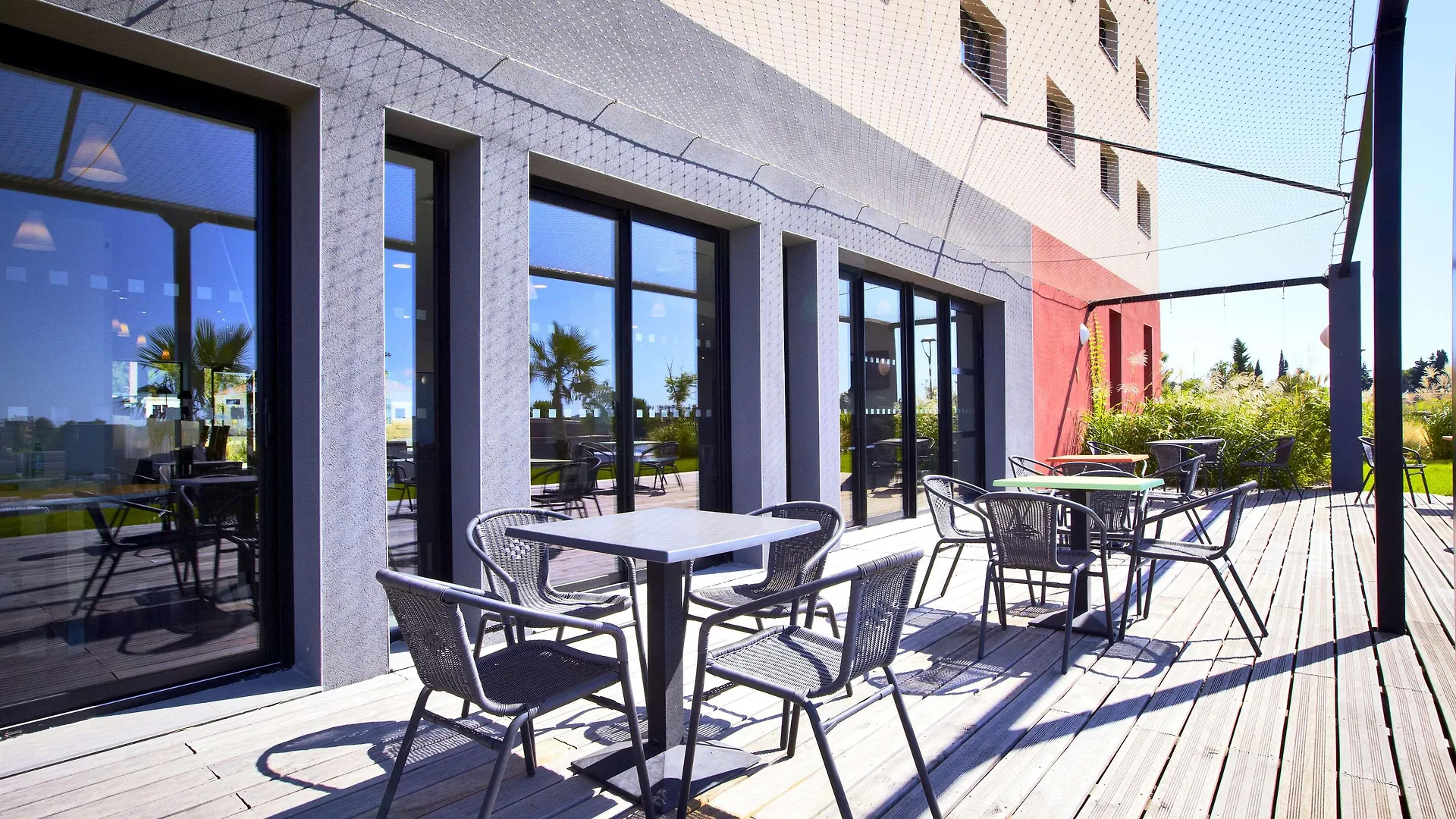 Holiday Inn Express - Marseille Airport, An Ihg Hotel Vitrolles