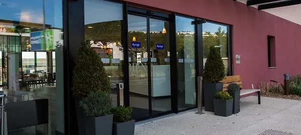 Holiday Inn Express - Marseille Airport, An Ihg Hotel Vitrolles   Vitrolles (Bouches-du-Rhone)