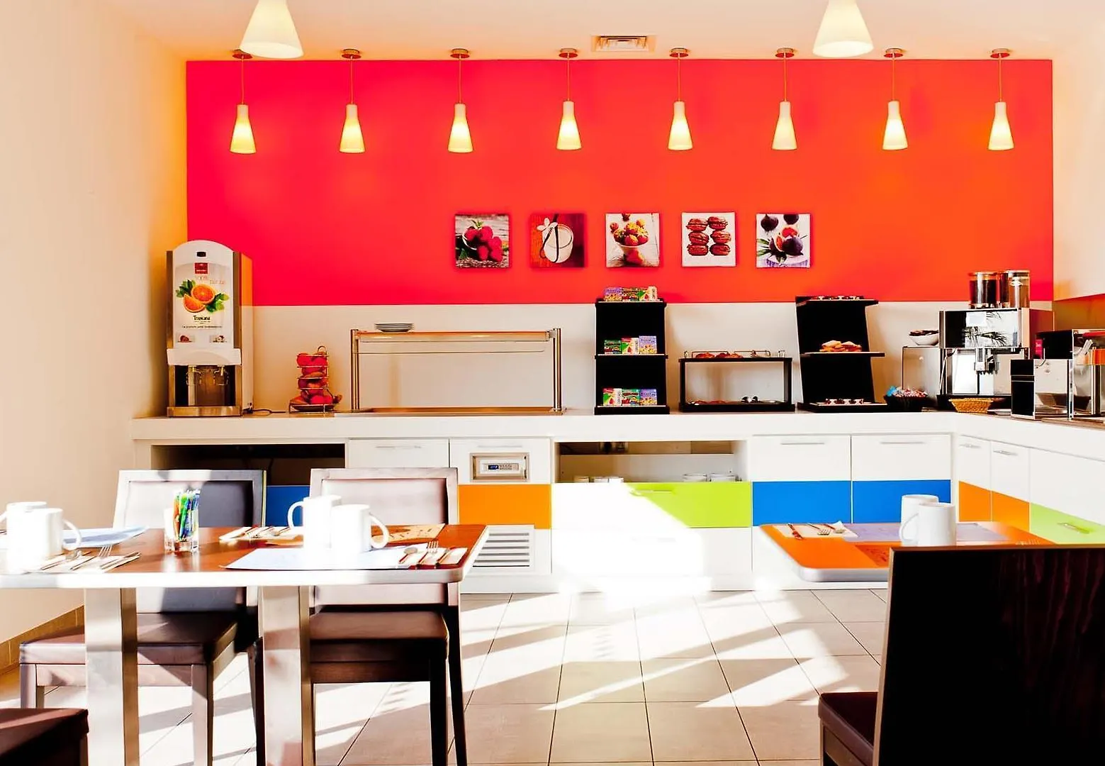 Holiday Inn Express - Marseille Airport, An Ihg Hotel Vitrolles